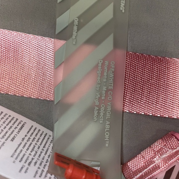 Brand new OFF-WHITE belt. Light pink. RARE - Picture 8 of 9